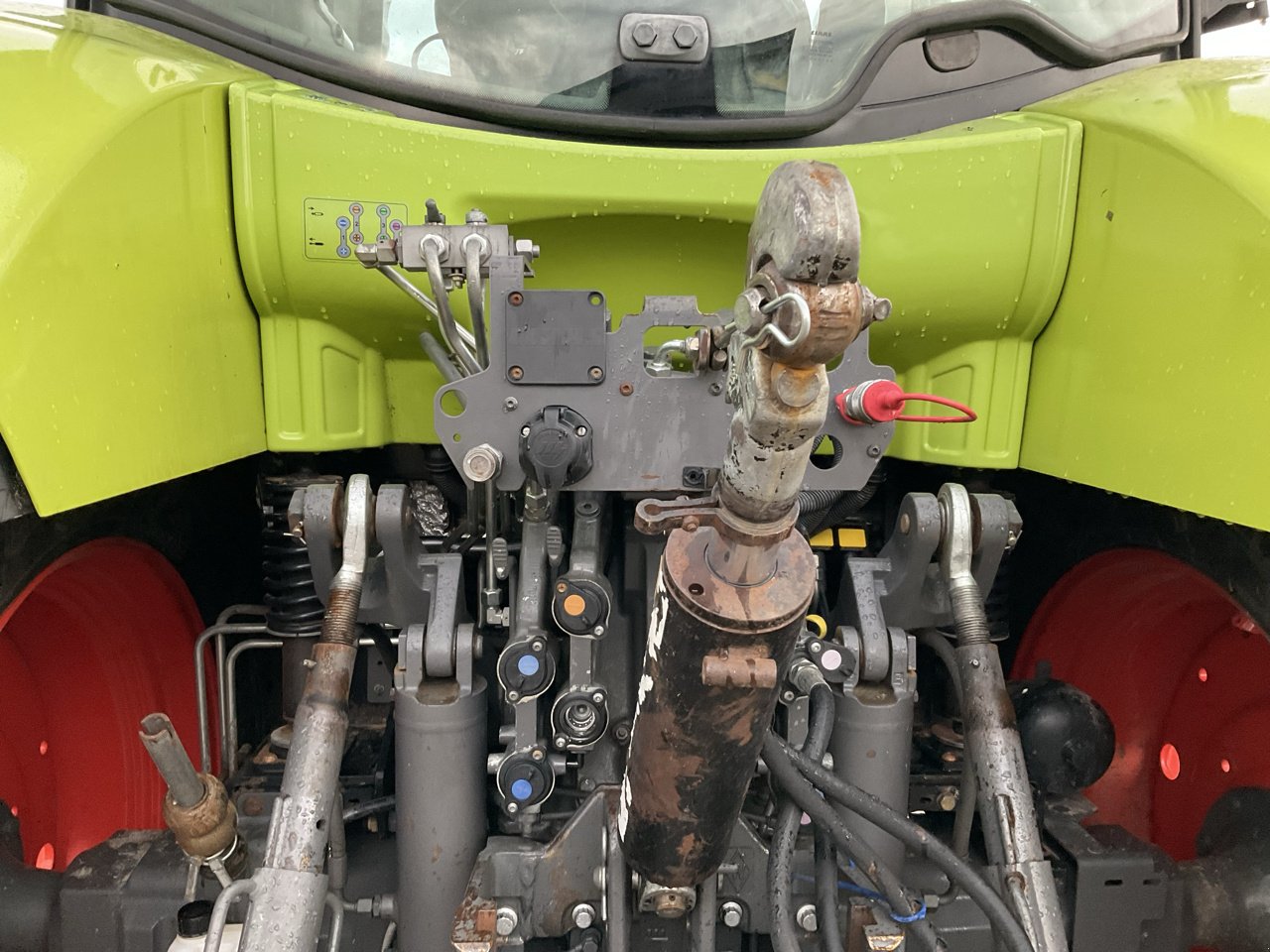 Traktor des Typs CLAAS ARION 620, Gebrauchtmaschine in MORLHON LE HAUT (Bild 11)