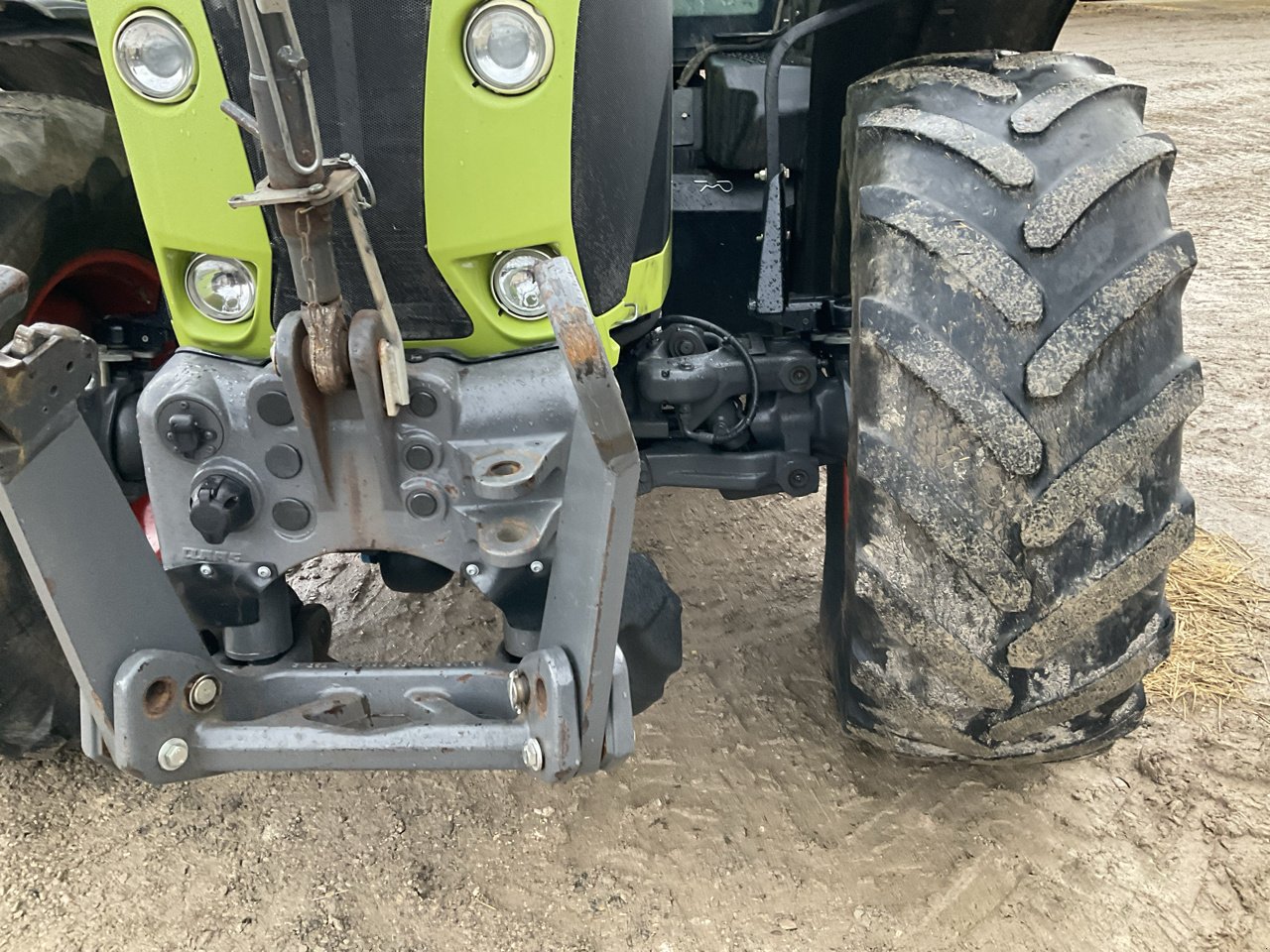 Traktor des Typs CLAAS ARION 620, Gebrauchtmaschine in MORLHON LE HAUT (Bild 9)