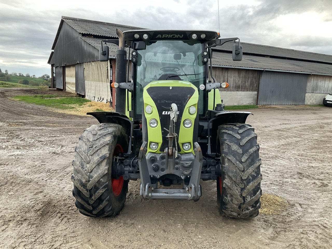 Traktor des Typs CLAAS ARION 620, Gebrauchtmaschine in MORLHON LE HAUT (Bild 7)