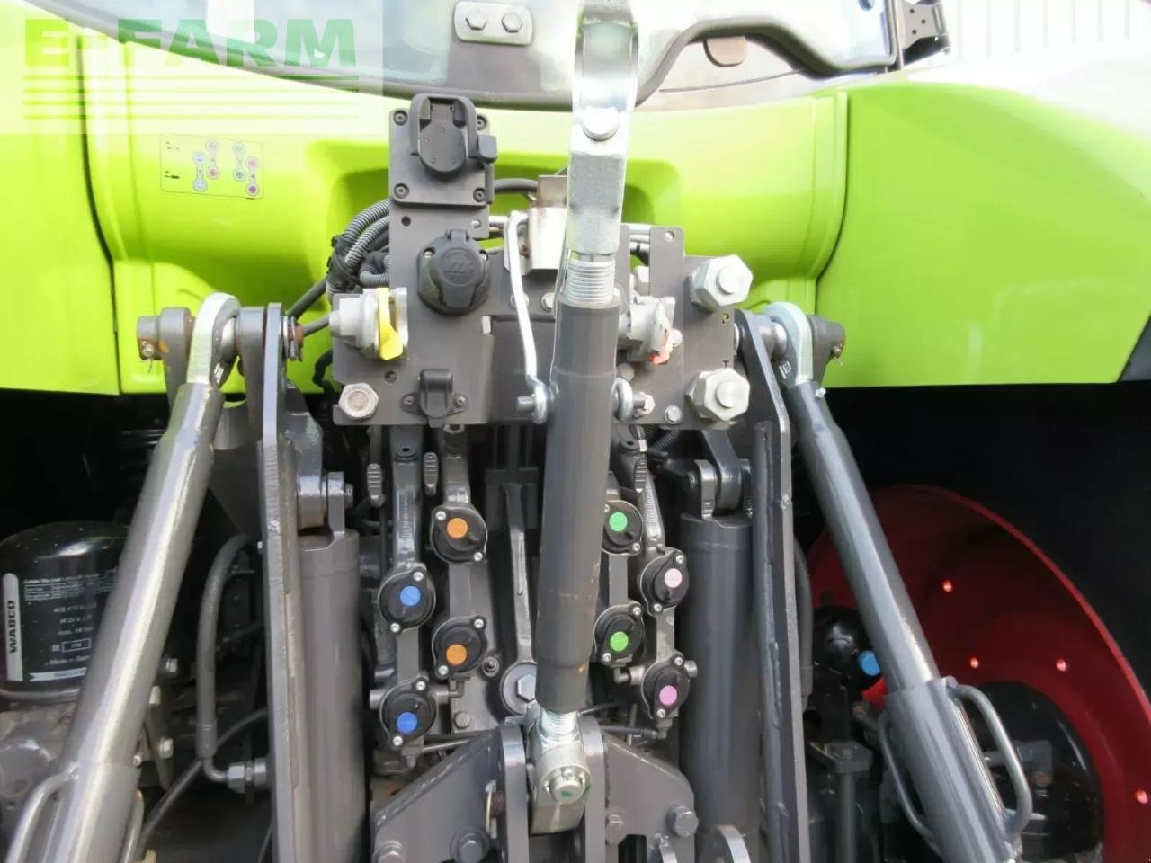 Traktor типа CLAAS arion 630 advance, Gebrauchtmaschine в PLOUIGNEAU (Фотография 8)