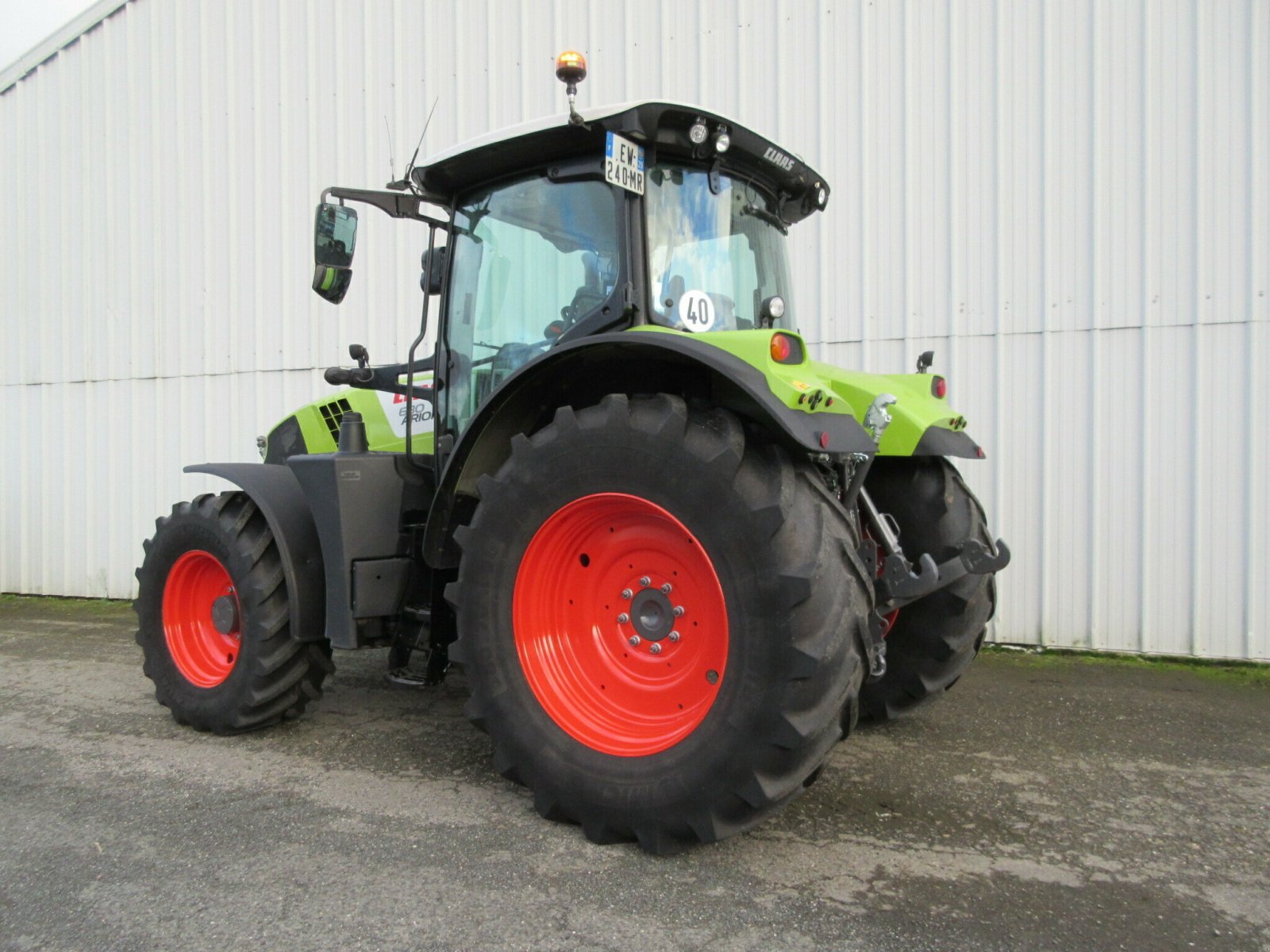 Traktor Türe ait CLAAS ARION 630 ADVANCE, Gebrauchtmaschine içinde PLOUIGNEAU (resim 2)