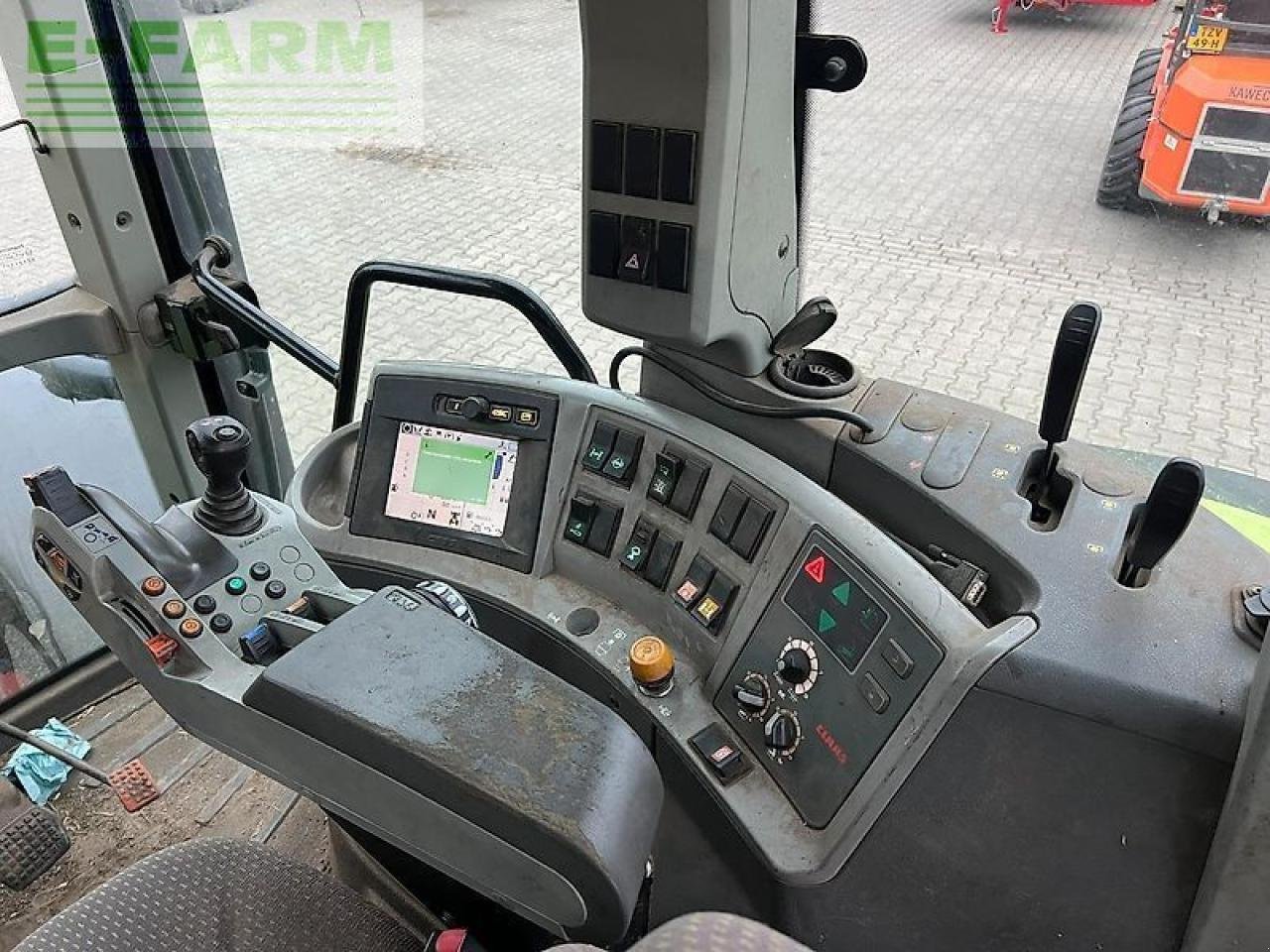 Traktor typu CLAAS arion 630 cebis CEBIS, Gebrauchtmaschine v ag BROEKLAND (Obrázek 10)
