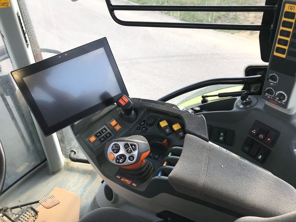 Traktor za tip CLAAS Arion 630 CEBIS CMATIC, Gebrauchtmaschine u UZERCHE (Slika 11)