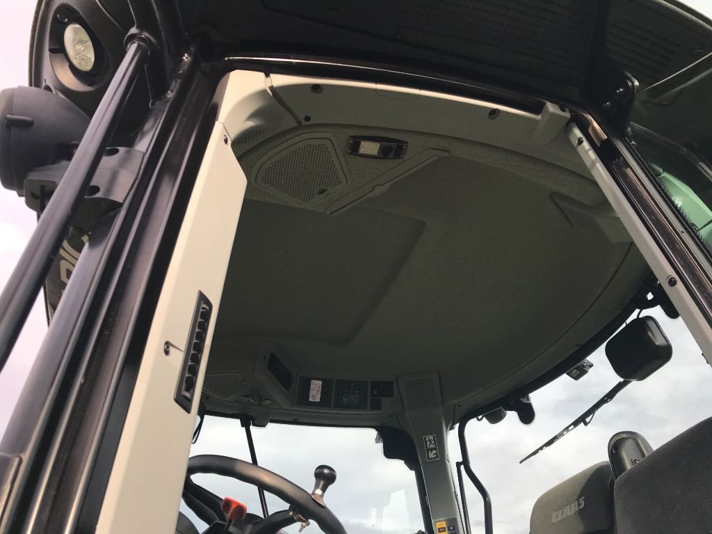 Traktor Türe ait CLAAS Arion 630 CEBIS CMATIC, Gebrauchtmaschine içinde UZERCHE (resim 9)