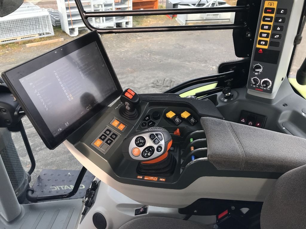 Traktor Türe ait CLAAS Arion 630 CEBIS CMATIC, Gebrauchtmaschine içinde UZERCHE (resim 11)