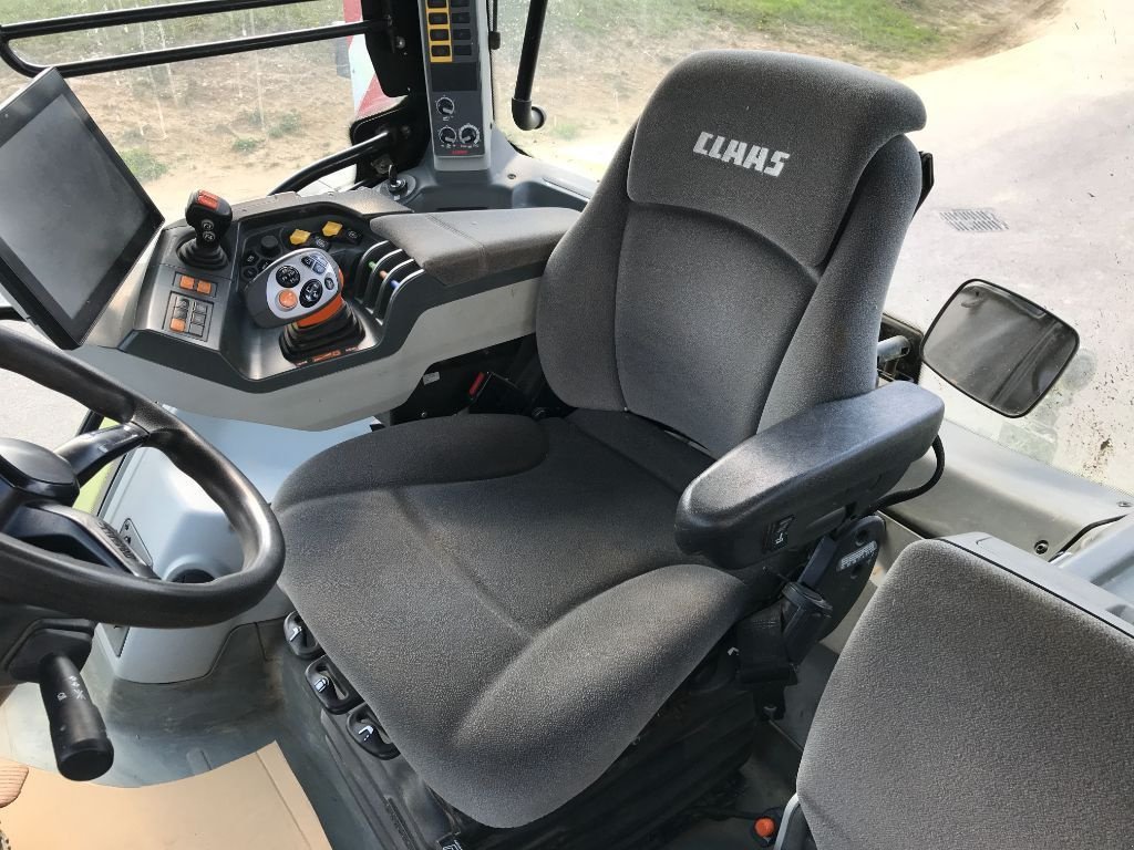 Traktor za tip CLAAS Arion 630 CEBIS CMATIC, Gebrauchtmaschine u UZERCHE (Slika 10)