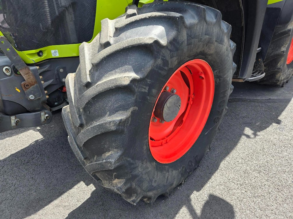 Traktor des Typs CLAAS ARION 630 CEBIS, Gebrauchtmaschine in VALOGNES (Bild 5)