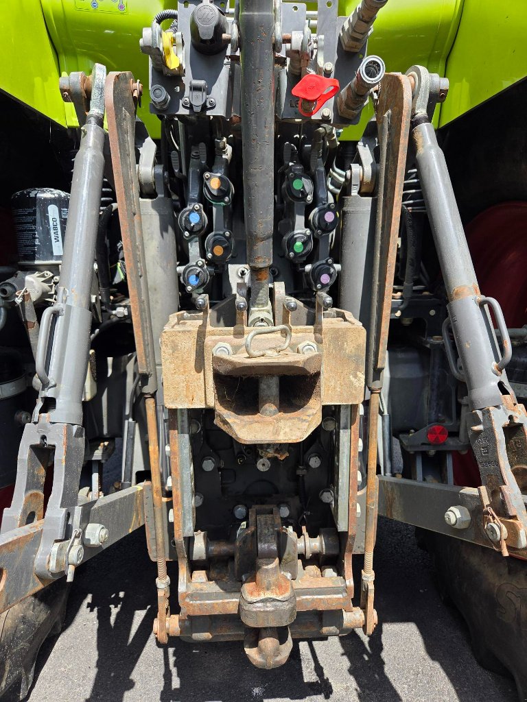 Traktor des Typs CLAAS ARION 630 CEBIS, Gebrauchtmaschine in VALOGNES (Bild 11)