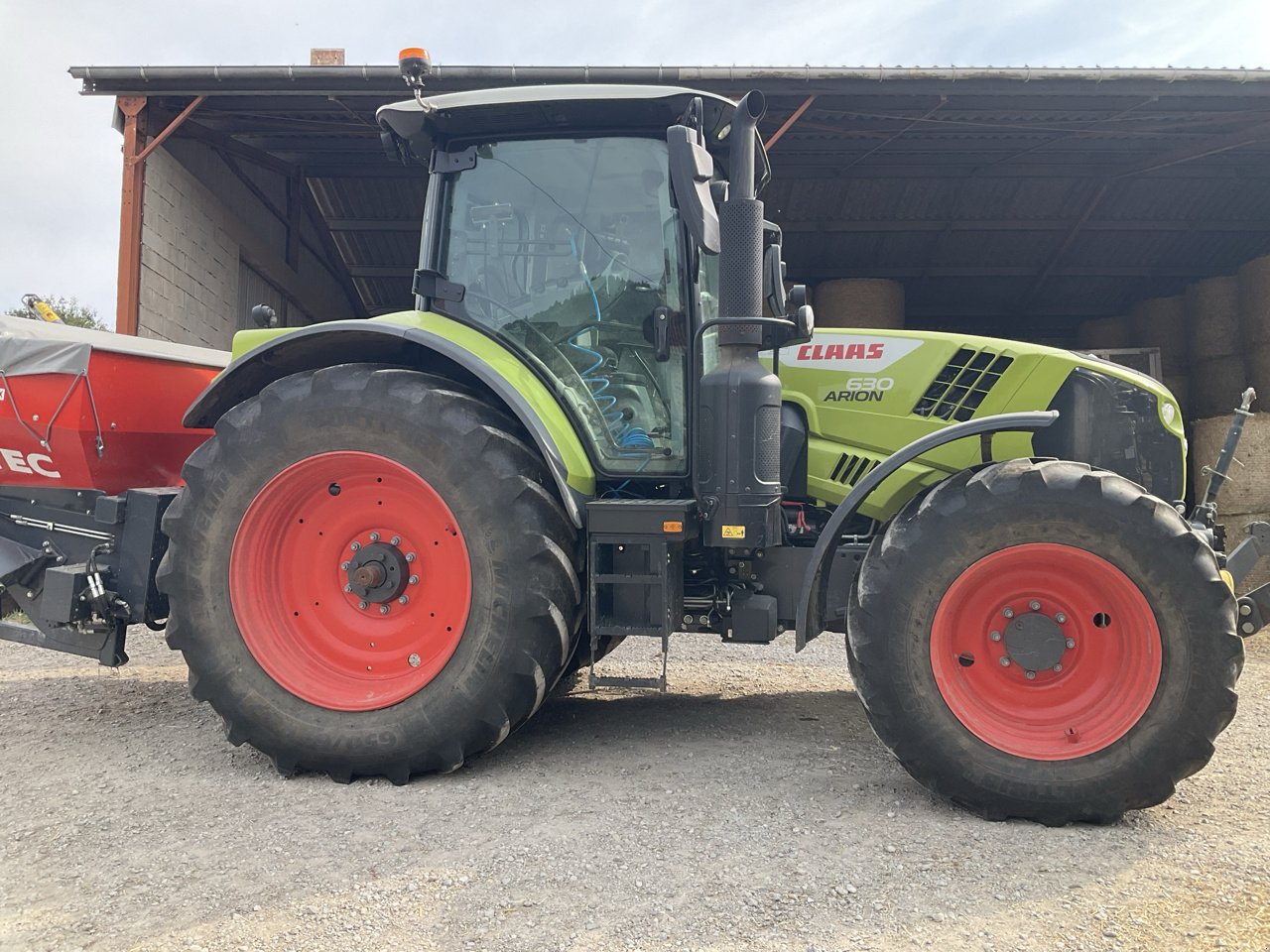 Traktor του τύπου CLAAS ARION 630 CEBIS, Gebrauchtmaschine σε MORLHON LE HAUT (Φωτογραφία 3)