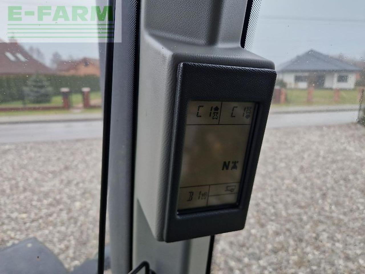 Traktor of the type CLAAS arion 630 cis CIS, Gebrauchtmaschine in ZELOW (Picture 13)