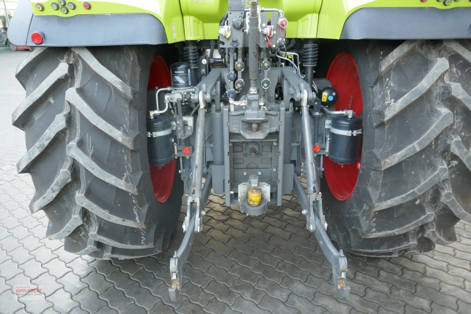 Traktor van het type CLAAS Arion 630 CMATIC CEBIS, Gebrauchtmaschine in Dorfen (Foto 8)