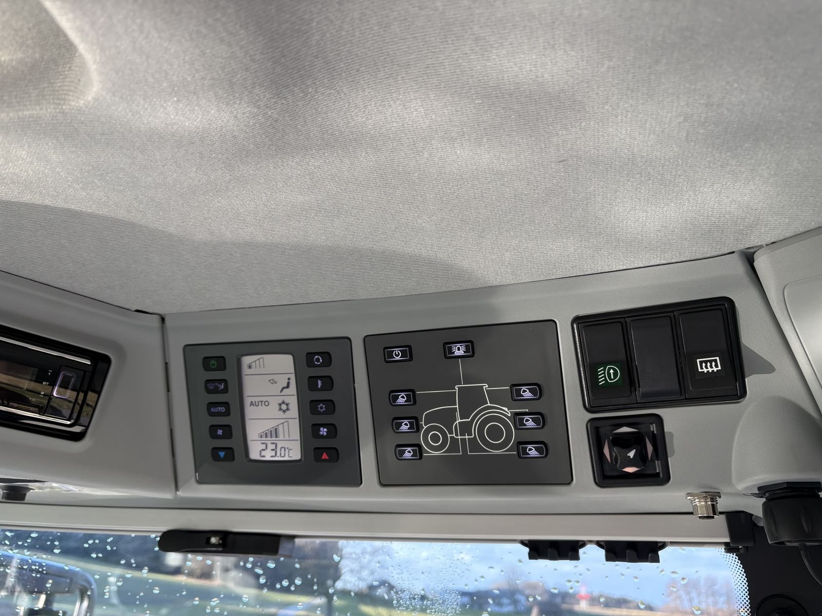 Traktor des Typs CLAAS Arion 630 CMATIC CEBIS, Neumaschine in Pischelsdorf am Engelbach (Bild 13)