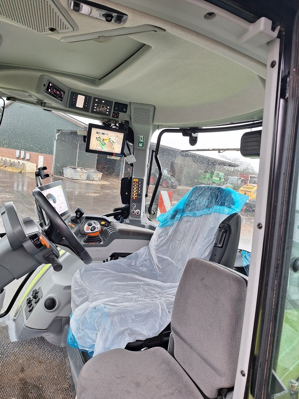 Traktor του τύπου CLAAS Arion 630 CMATIC CEBIS, Gebrauchtmaschine σε Südlohn (Φωτογραφία 4)