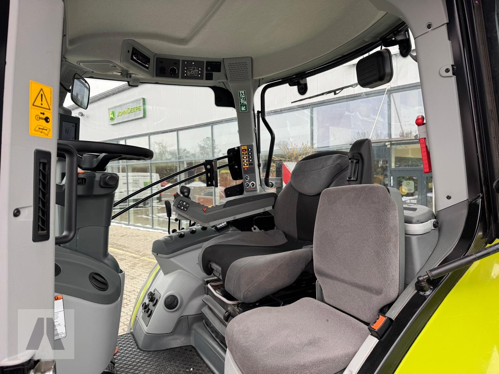 Traktor типа CLAAS Arion 630 CMATIC CIS+, Gebrauchtmaschine в Langweid am Lech (Фотография 6)