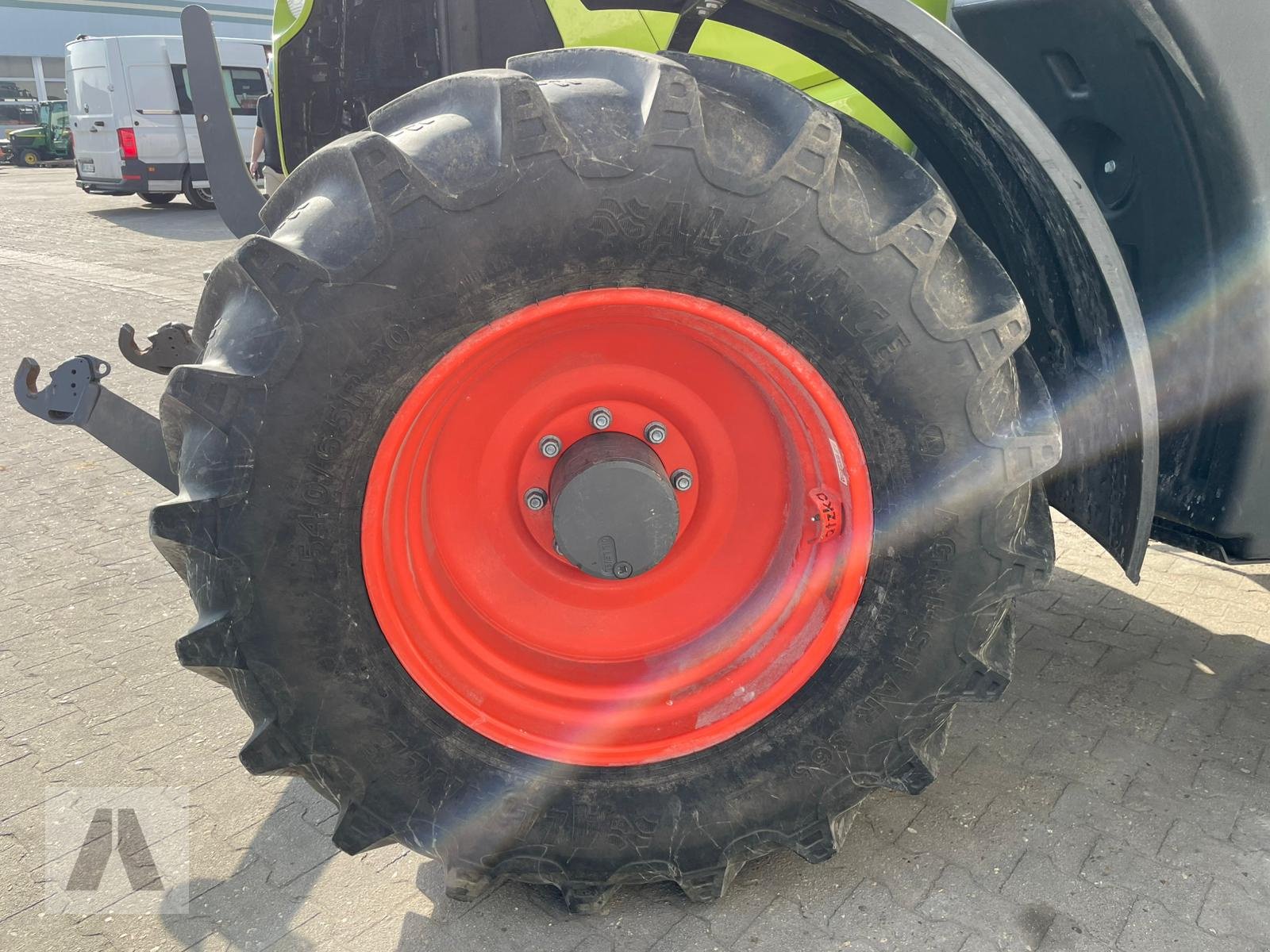 Traktor типа CLAAS Arion 630 CMATIC, Gebrauchtmaschine в Regensburg (Фотография 5)