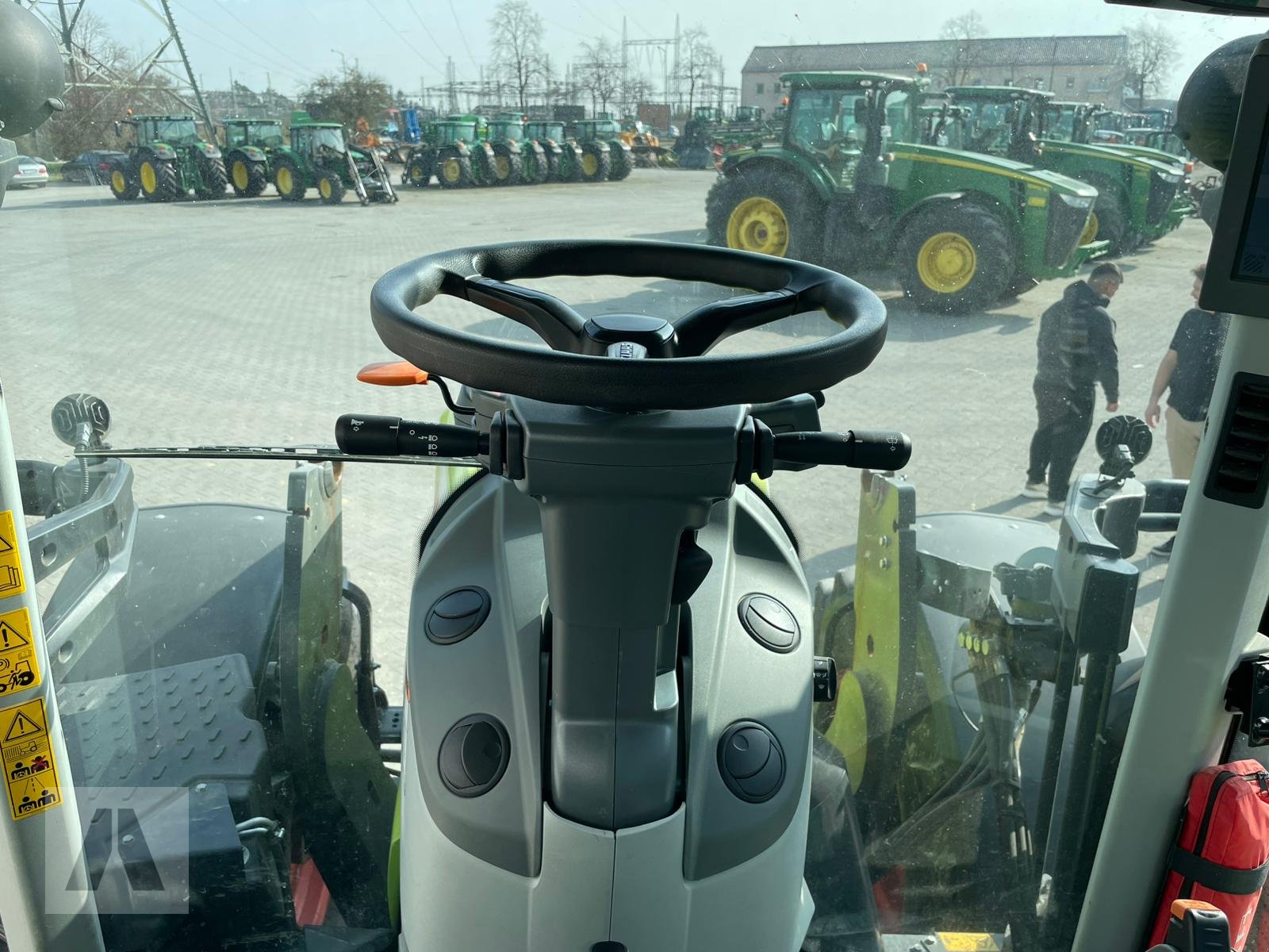 Traktor типа CLAAS Arion 630 CMATIC, Gebrauchtmaschine в Regensburg (Фотография 12)