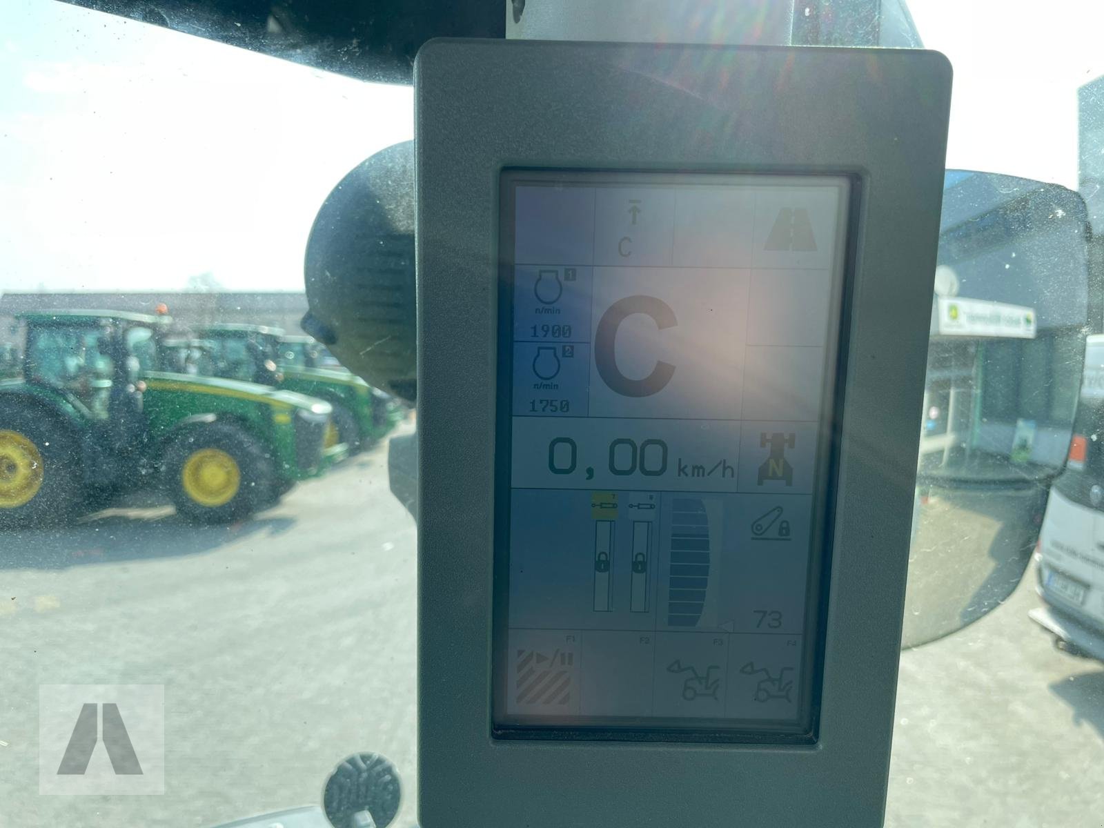 Traktor типа CLAAS Arion 630 CMATIC, Gebrauchtmaschine в Regensburg (Фотография 17)