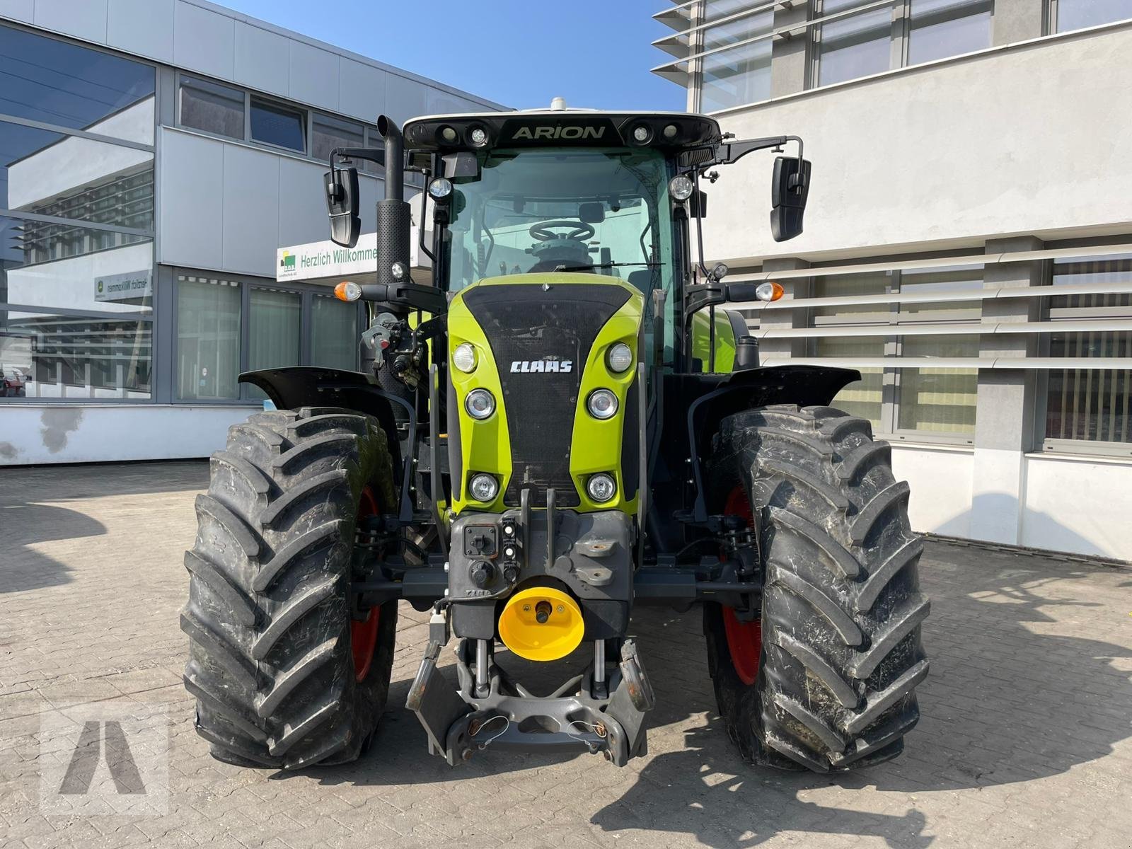 Traktor типа CLAAS Arion 630 CMATIC, Gebrauchtmaschine в Regensburg (Фотография 2)