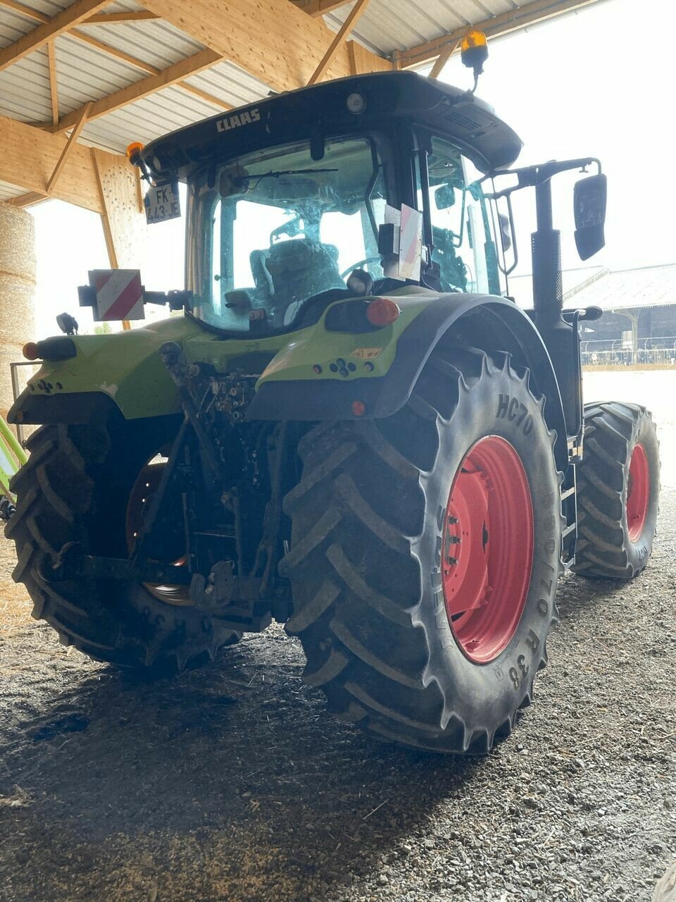 Traktor typu CLAAS ARION 630 CONCEPT, Gebrauchtmaschine v ST CLEMENT DE LA PLACE (Obrázek 6)