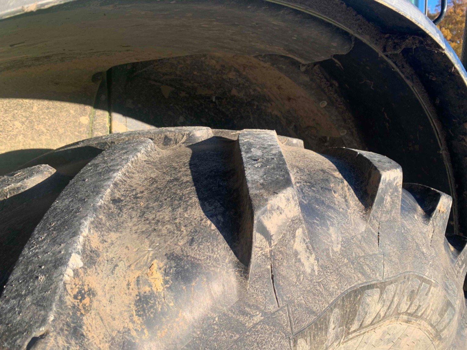 Traktor του τύπου CLAAS ARION 630 HEXASHIFT -, Gebrauchtmaschine σε ORLEIX (Φωτογραφία 9)