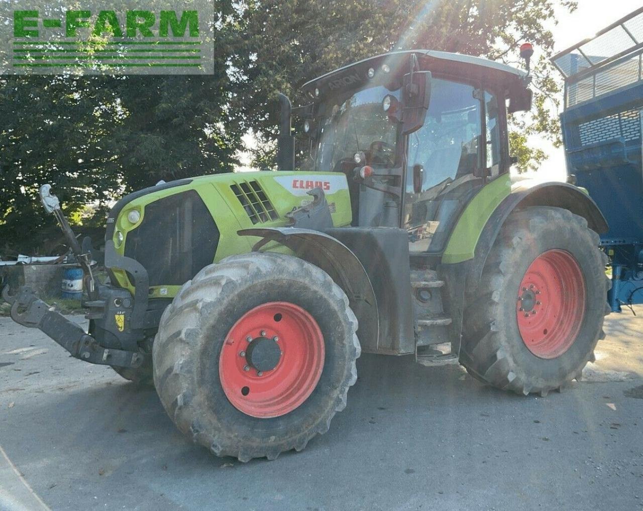 Traktor du type CLAAS arion 630 hexashift s5, Gebrauchtmaschine en PLOUIGNEAU (Photo 1)