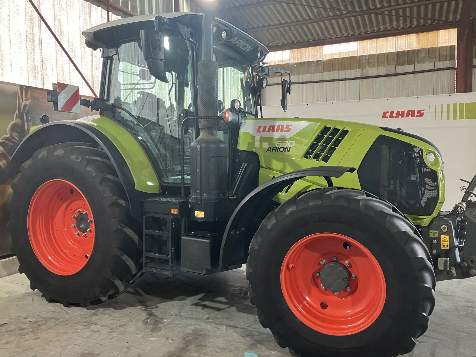 Traktor του τύπου CLAAS ARION 630 ST5 6PS CONCEPT, Gebrauchtmaschine σε VAROIS & CHAIGNOT (Φωτογραφία 5)
