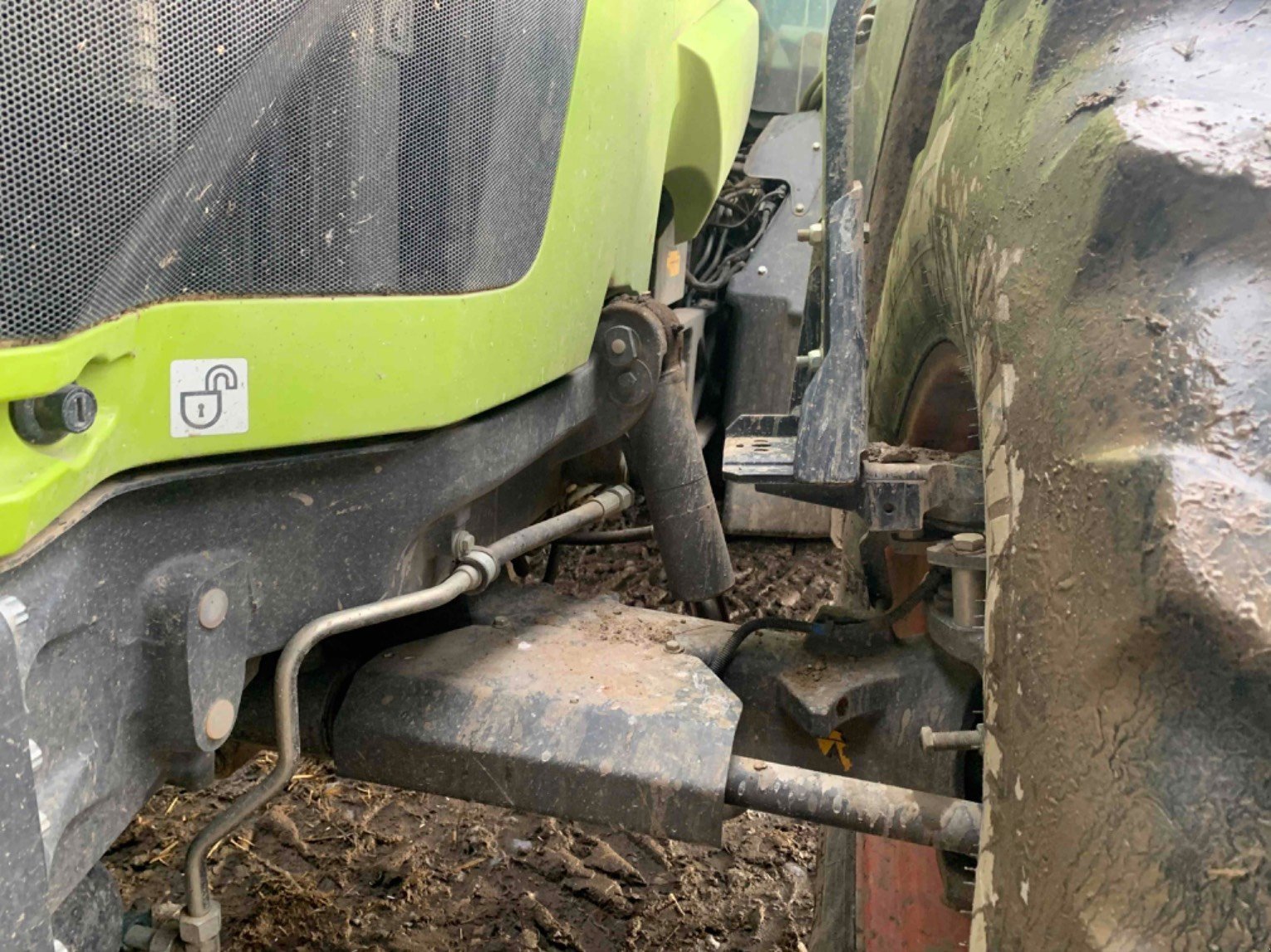 Traktor typu CLAAS ARION 630 SUR MESURE, Gebrauchtmaschine v ORLEIX (Obrázok 10)