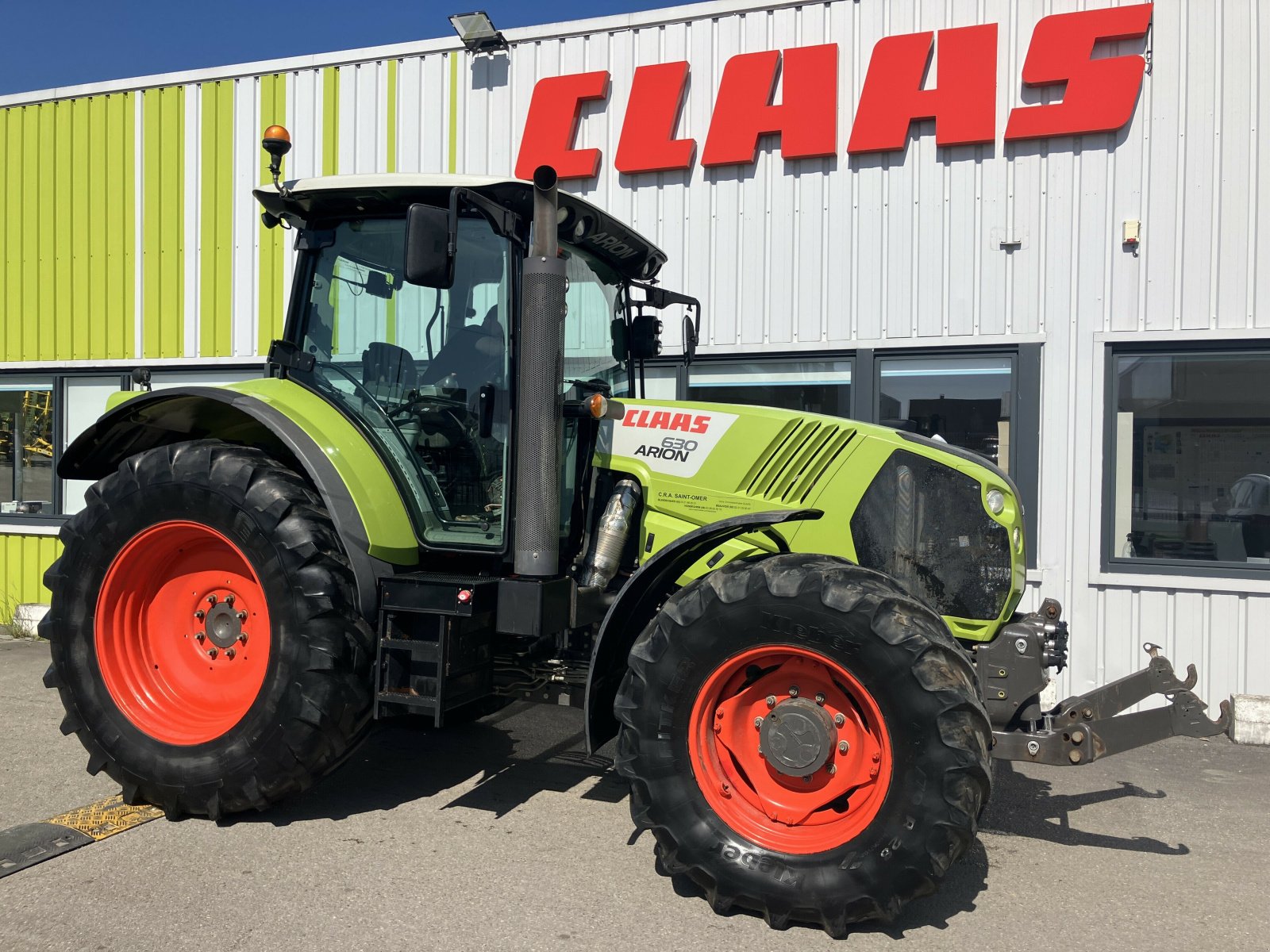 Traktor του τύπου CLAAS ARION 630 T4I CIS, Gebrauchtmaschine σε BLENDECQUES (Φωτογραφία 5)