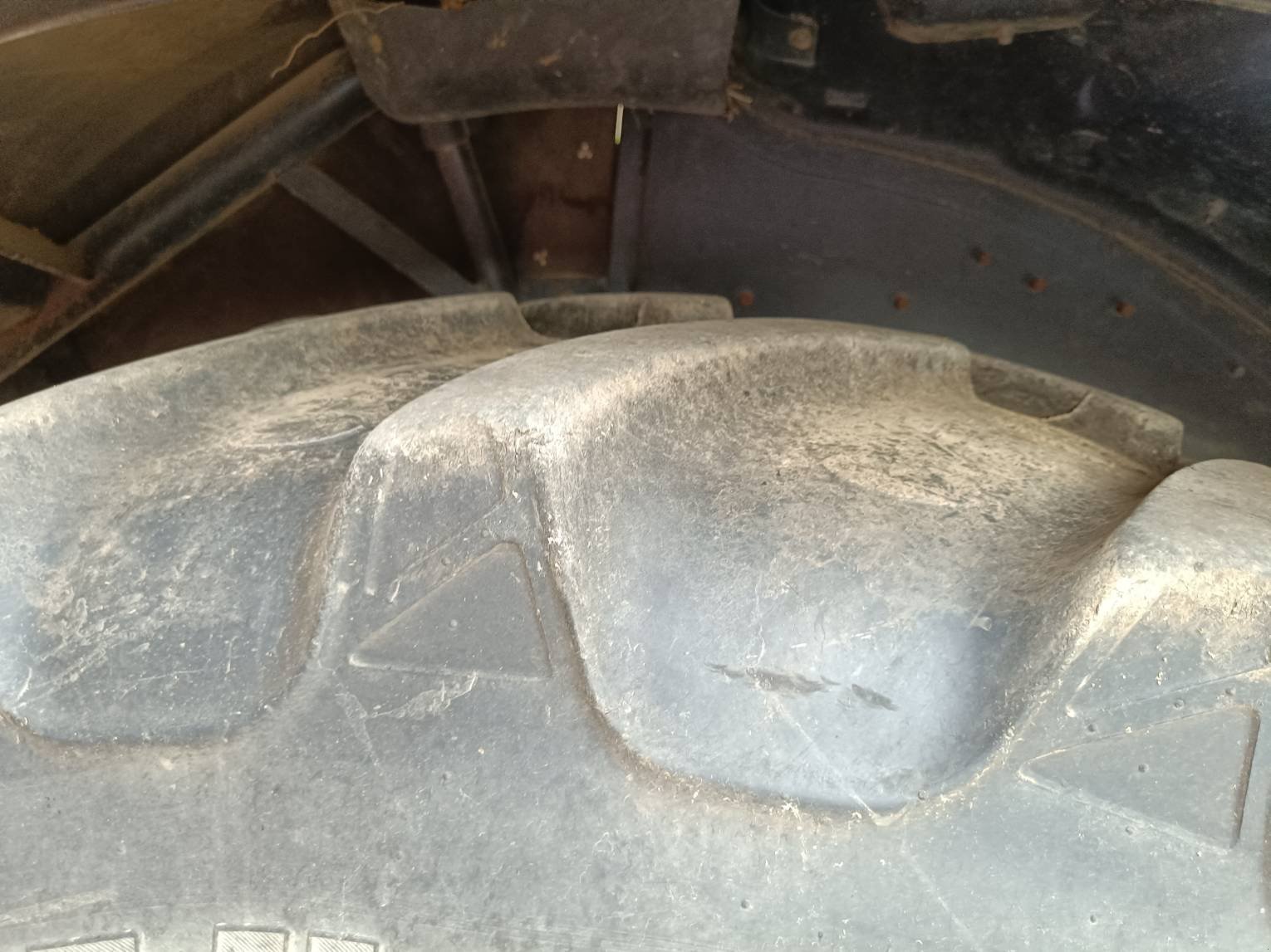 Traktor a típus CLAAS ARION 630, Gebrauchtmaschine ekkor: Le Horps (Kép 9)