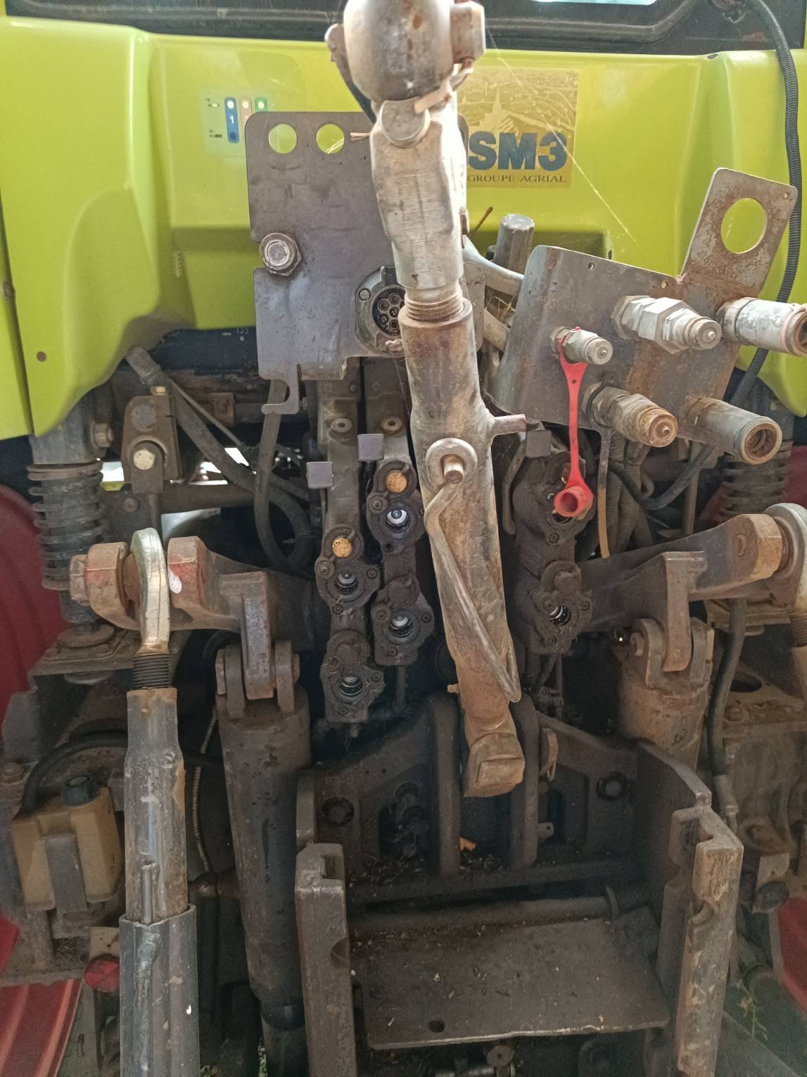 Traktor of the type CLAAS ARION 630, Gebrauchtmaschine in Le Horps (Picture 4)