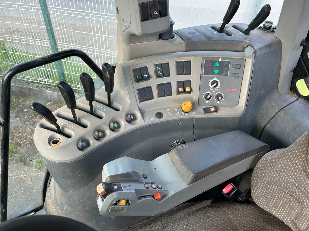 Traktor tipa CLAAS ARION 630, Gebrauchtmaschine u JOSSELIN (Slika 2)