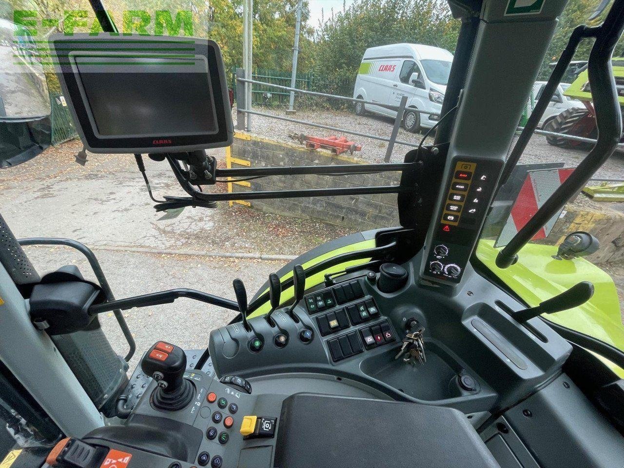 Traktor of the type CLAAS ARION 630, Gebrauchtmaschine in PETWORTH (Picture 8)