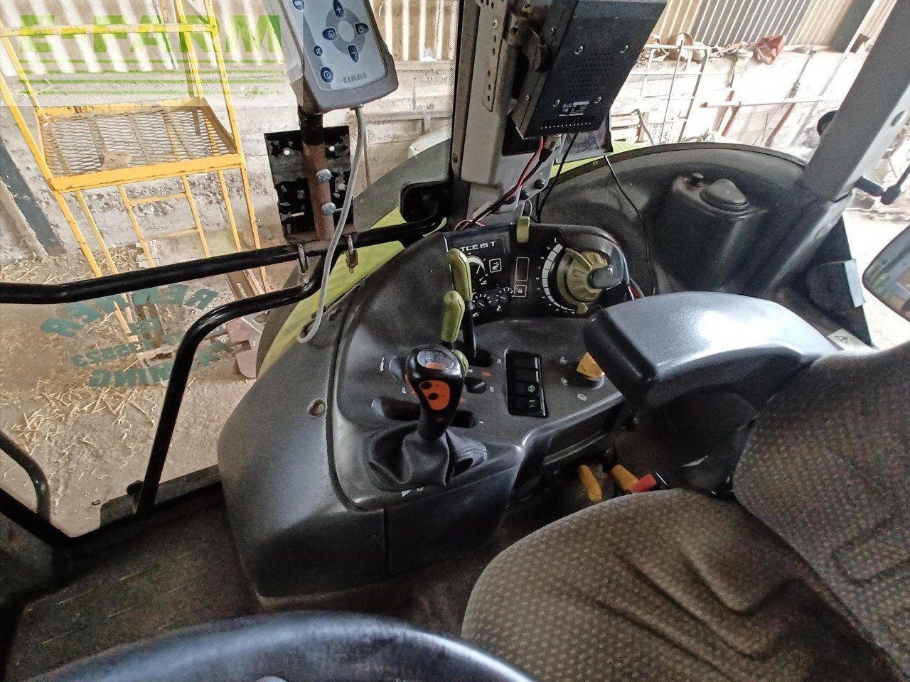 Traktor of the type CLAAS ARION 630, Gebrauchtmaschine in ALNWICK (Picture 6)