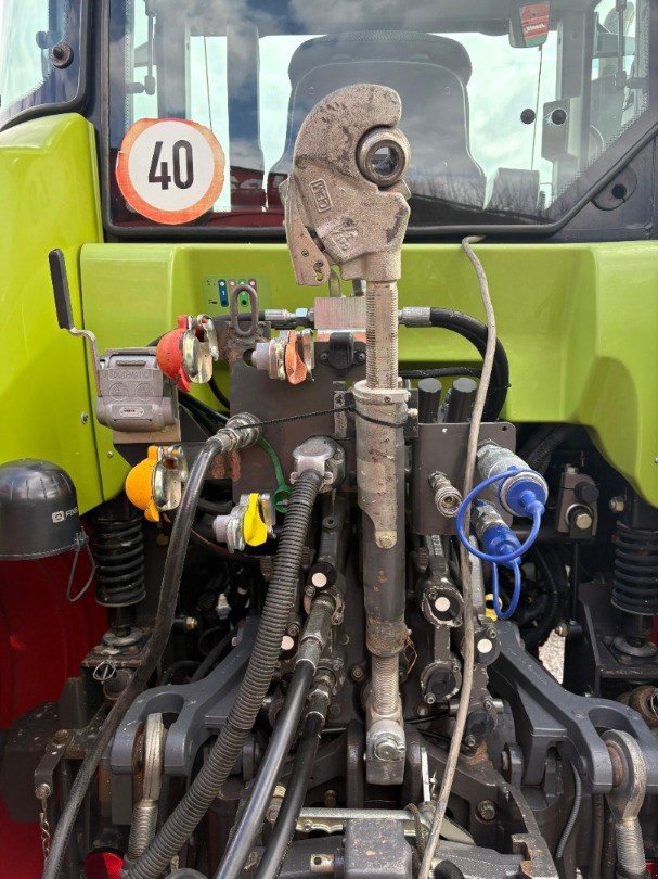 Traktor typu CLAAS Arion 630, Gebrauchtmaschine w Schaffhausen (Zdjęcie 4)