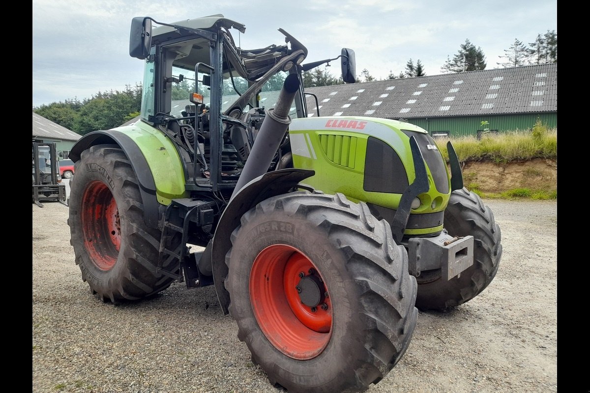 Traktor of the type CLAAS Arion 630C, Gebrauchtmaschine in Viborg (Picture 3)