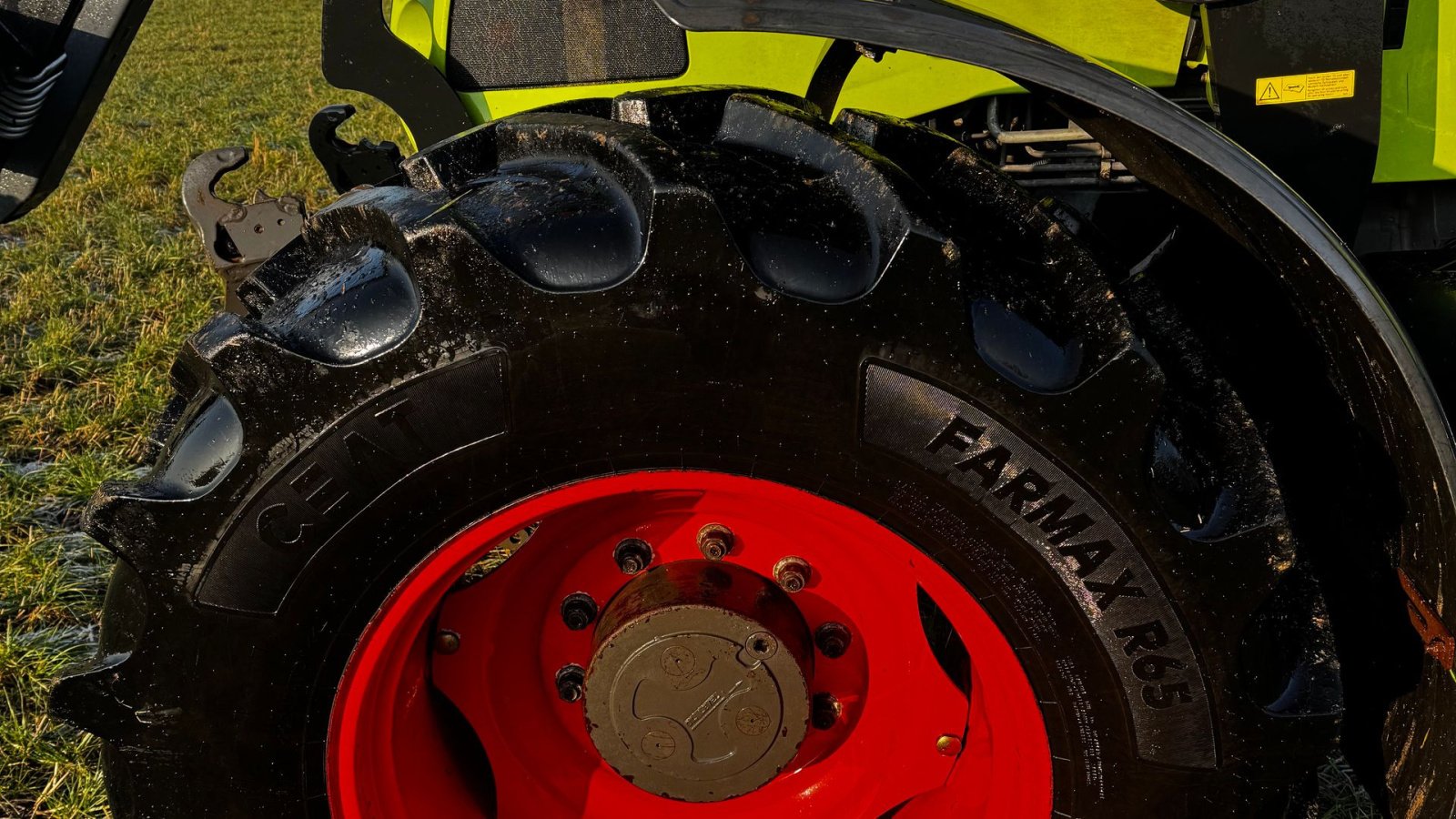 Traktor des Typs CLAAS ARION 640 CEBIS, Gebrauchtmaschine in Roslev (Bild 5)