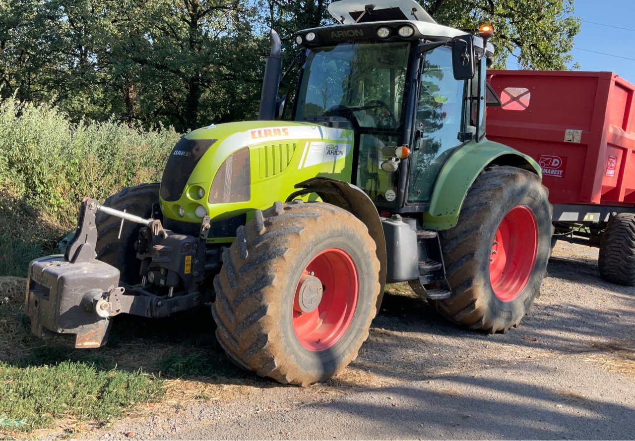 Traktor del tipo CLAAS ARION 640 cebis, Gebrauchtmaschine en MORLHON LE HAUT (Imagen 1)