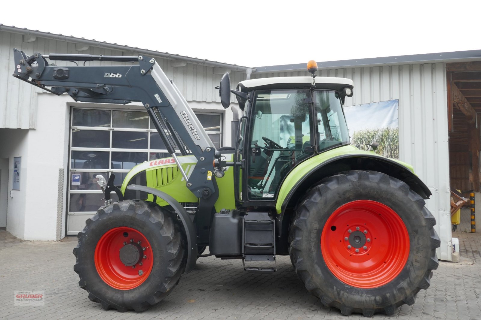 Traktor typu CLAAS Arion 640 CEBIS, Gebrauchtmaschine v Dorfen (Obrázek 1)