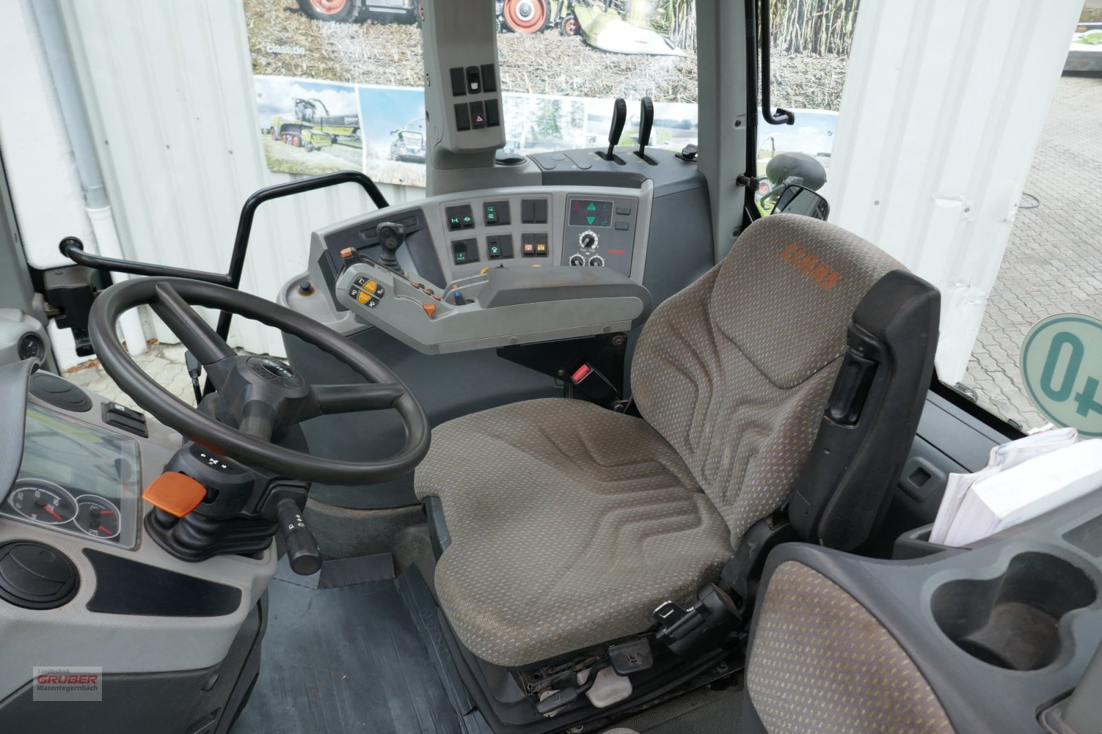 Traktor typu CLAAS Arion 640 CEBIS, Gebrauchtmaschine v Dorfen (Obrázek 10)