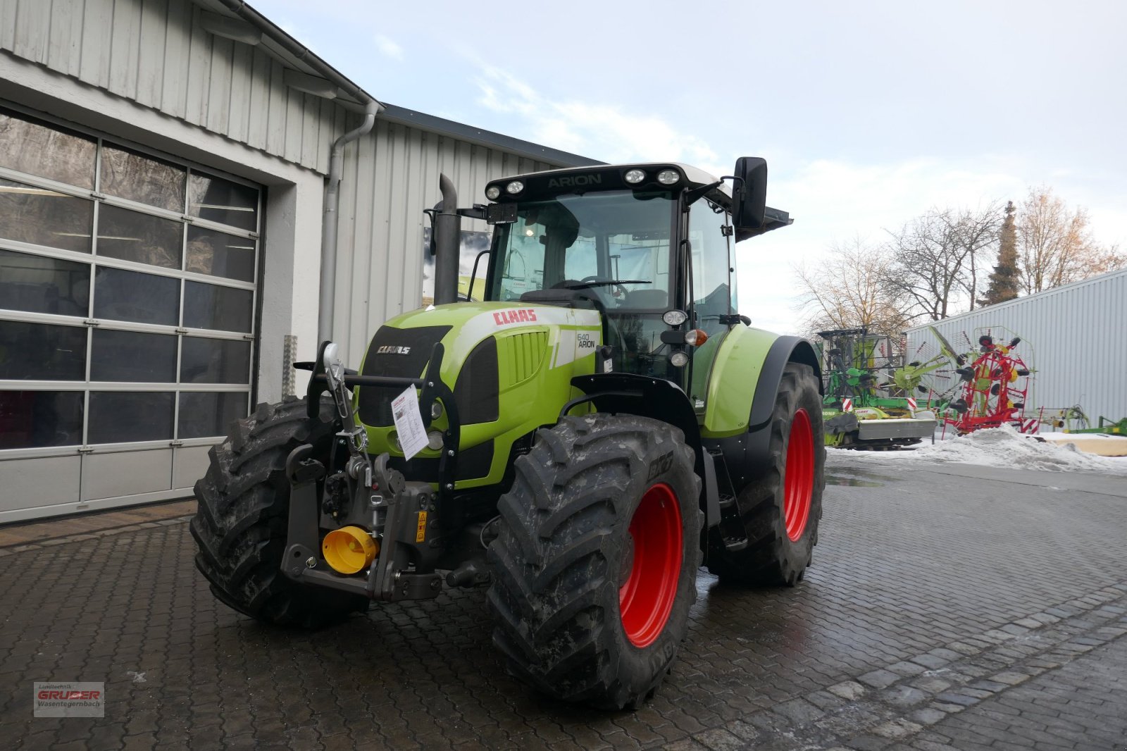 Traktor a típus CLAAS Arion 640 CEBIS, Gebrauchtmaschine ekkor: Dorfen (Kép 1)