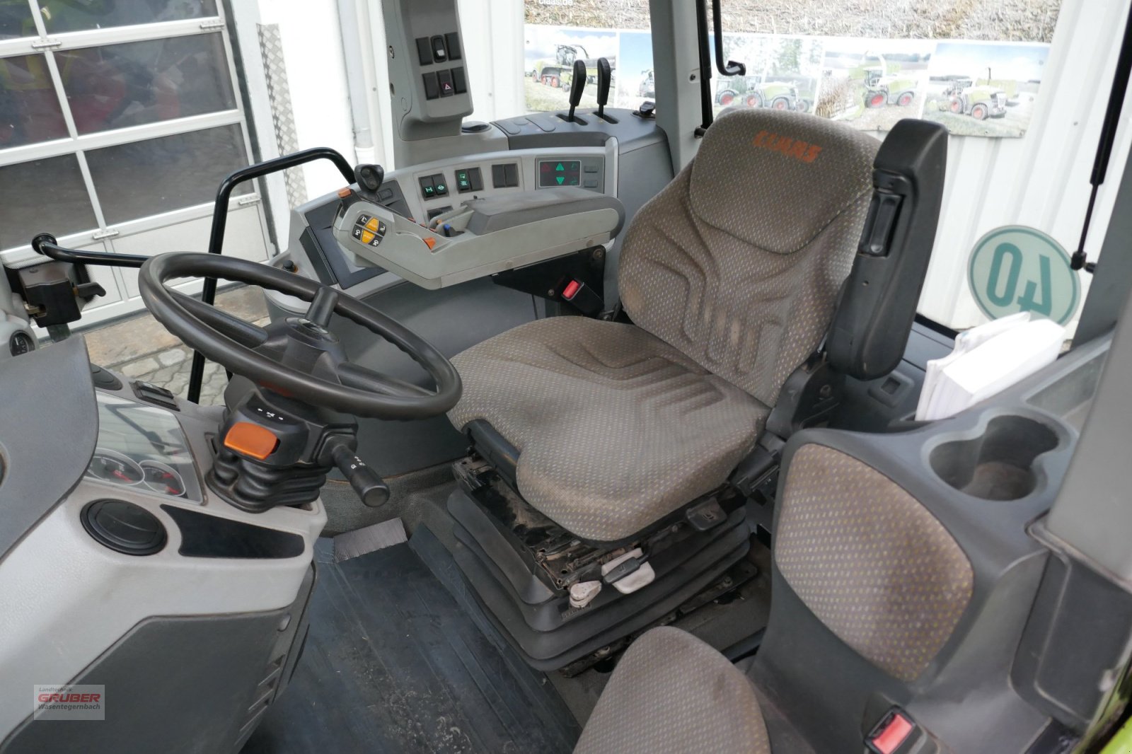 Traktor a típus CLAAS Arion 640 CEBIS, Gebrauchtmaschine ekkor: Dorfen (Kép 11)