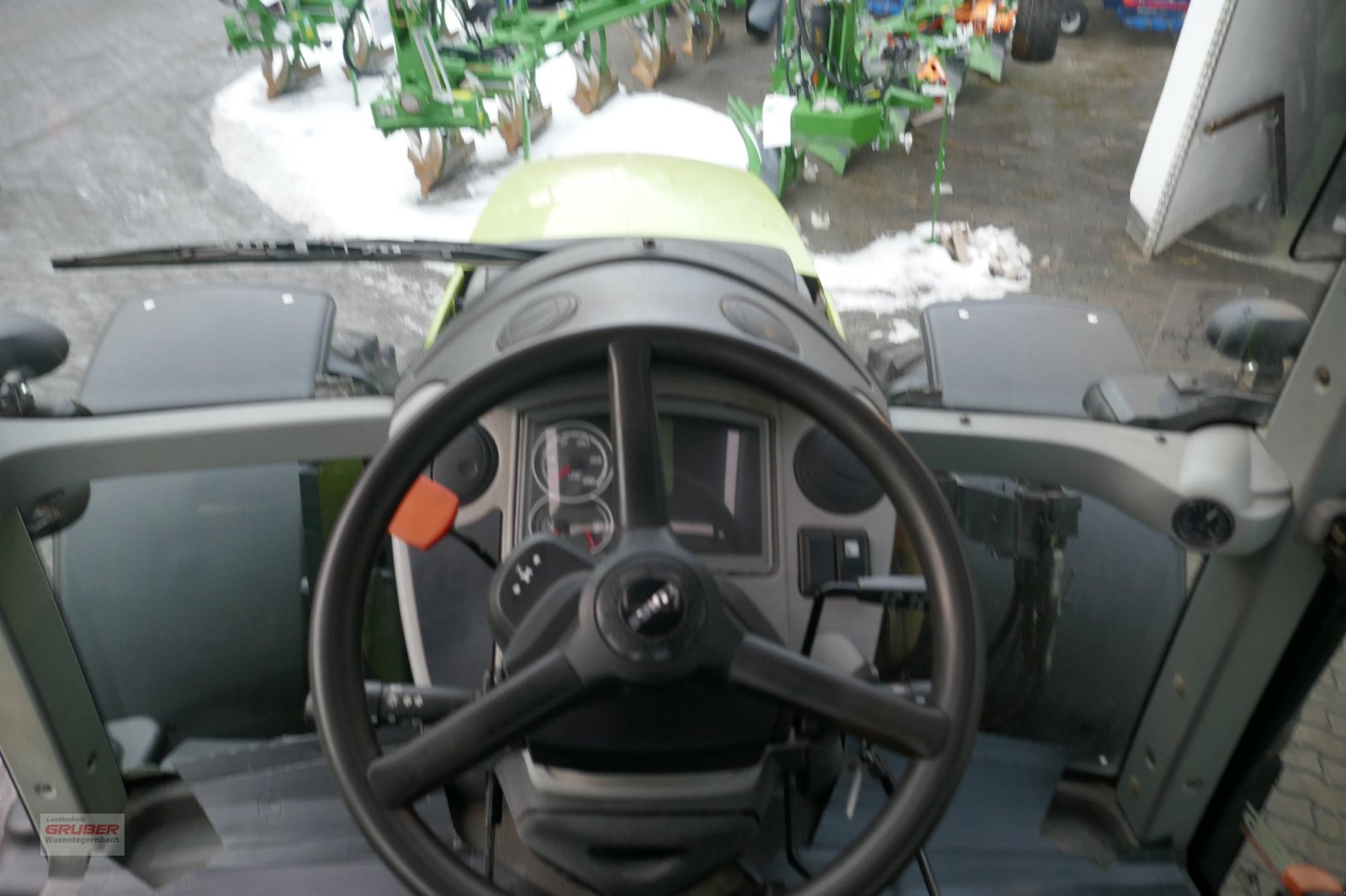 Traktor a típus CLAAS Arion 640 CEBIS, Gebrauchtmaschine ekkor: Dorfen (Kép 14)