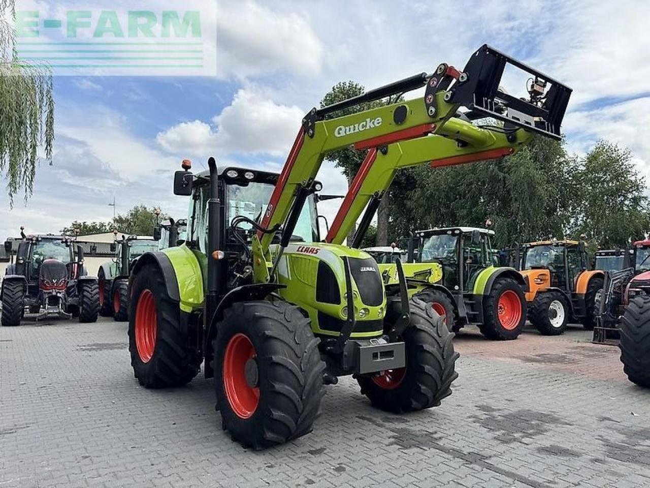 Traktor типа CLAAS arion 640 cis + quicke q65 CIS, Gebrauchtmaschine в DAMAS?AWEK (Фотография 3)