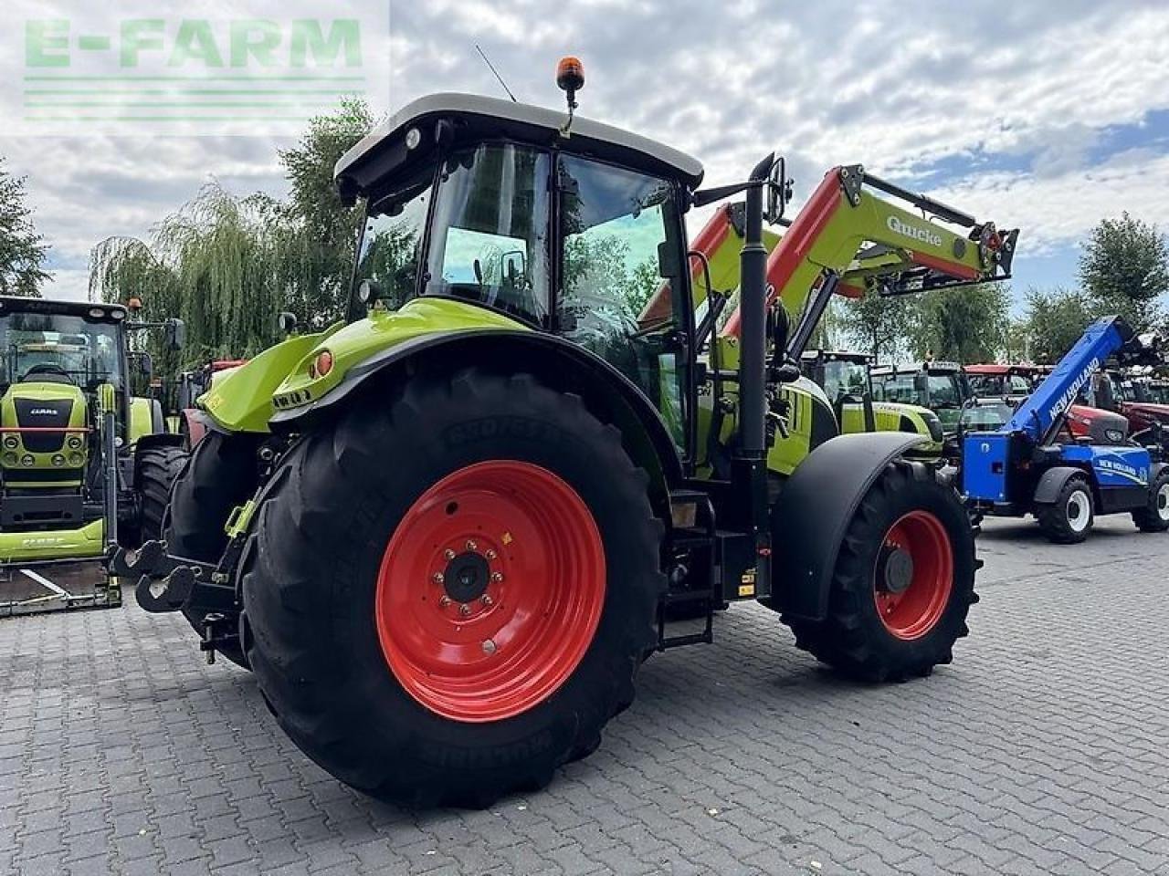 Traktor типа CLAAS arion 640 cis + quicke q65 CIS, Gebrauchtmaschine в DAMAS?AWEK (Фотография 5)