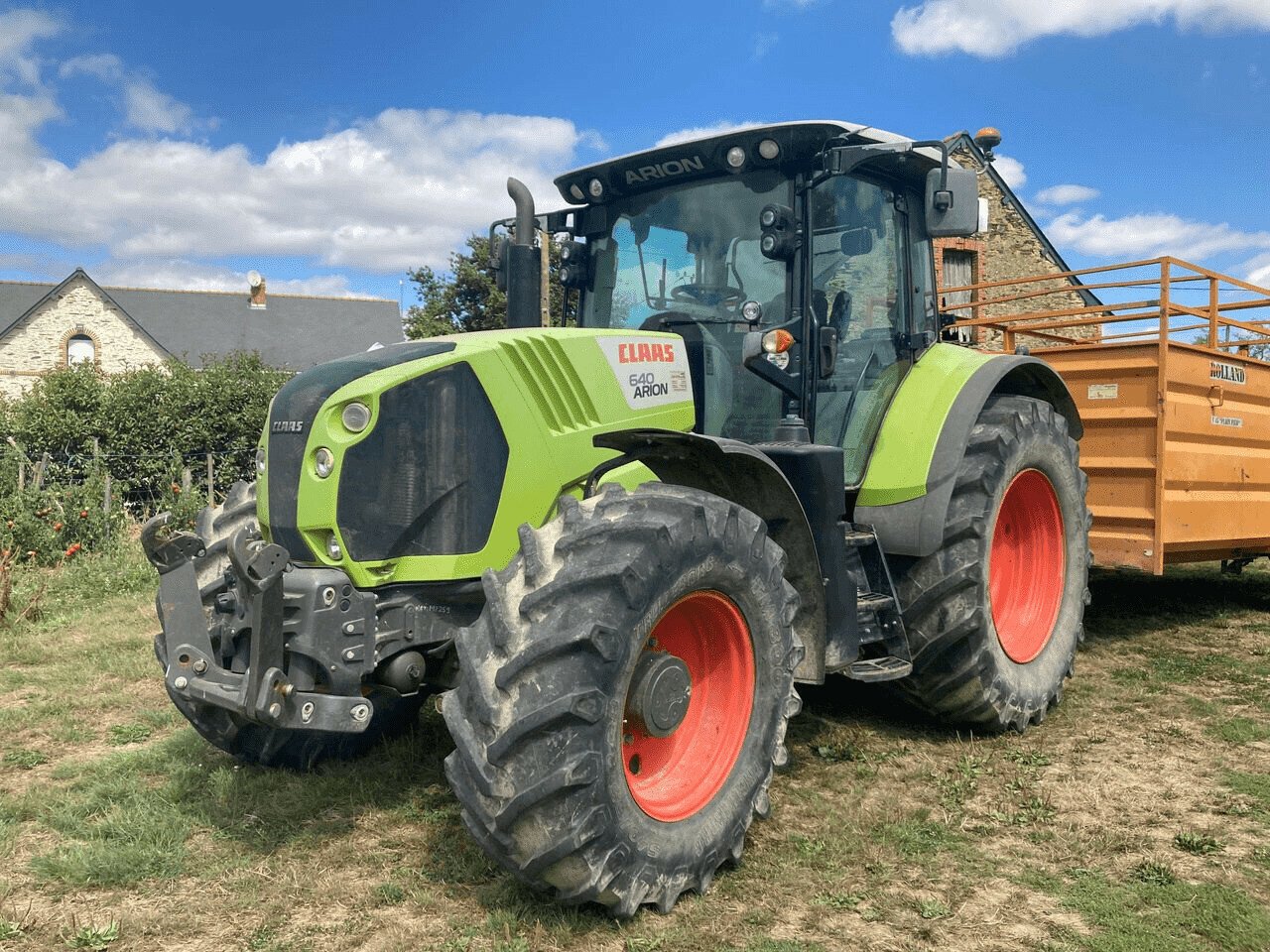 Traktor typu CLAAS ARION 640 CIS T4I, Gebrauchtmaschine v ST CLEMENT DE LA PLACE (Obrázok 2)