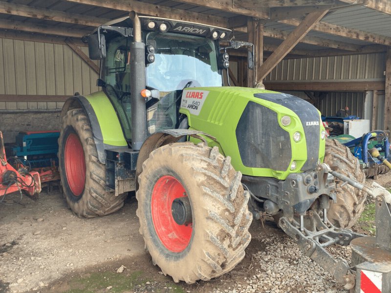 Traktor Türe ait CLAAS ARION 640 CIS, Gebrauchtmaschine içinde PONTIVY (resim 1)