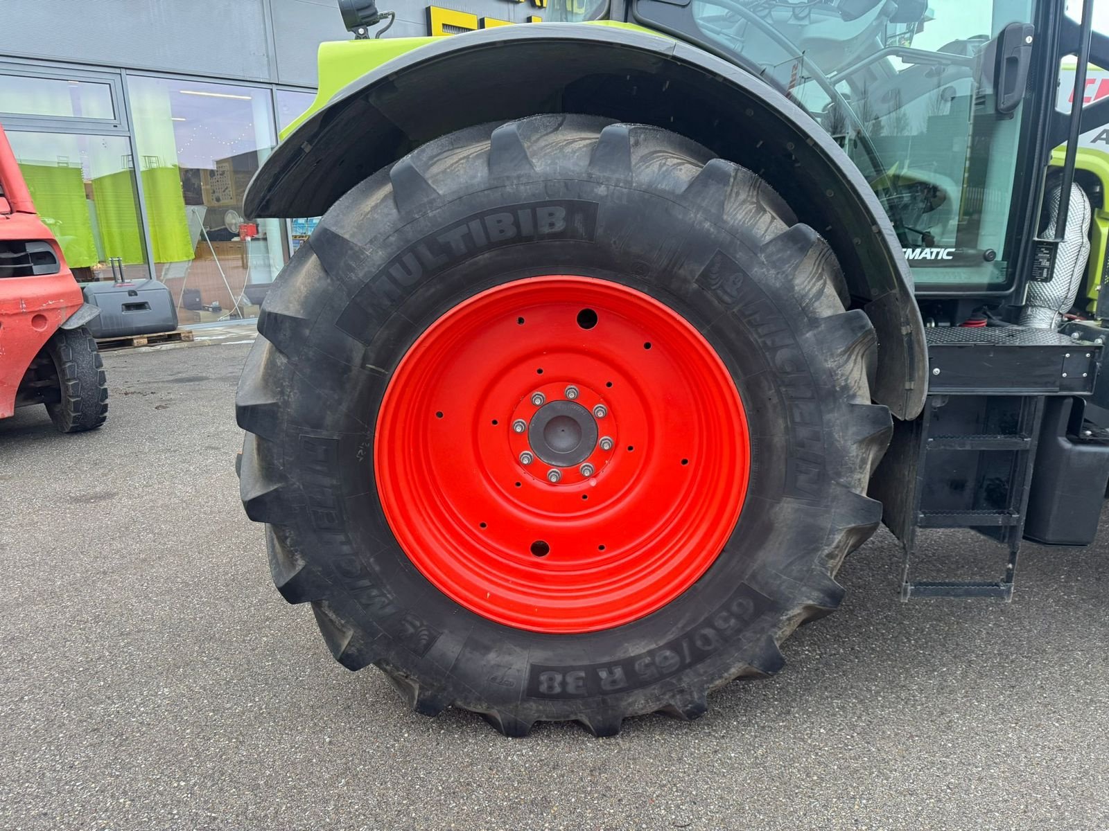 Traktor des Typs CLAAS Arion 640 CMATIC, Gebrauchtmaschine in Mistelbach (Bild 8)