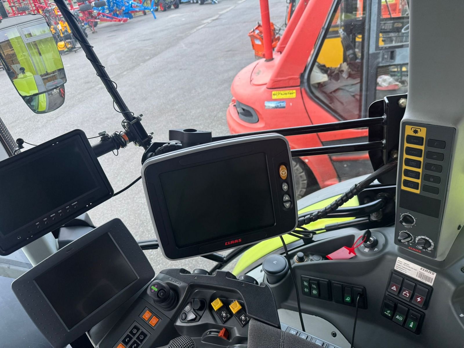 Traktor des Typs CLAAS Arion 640 CMATIC, Gebrauchtmaschine in Mistelbach (Bild 14)