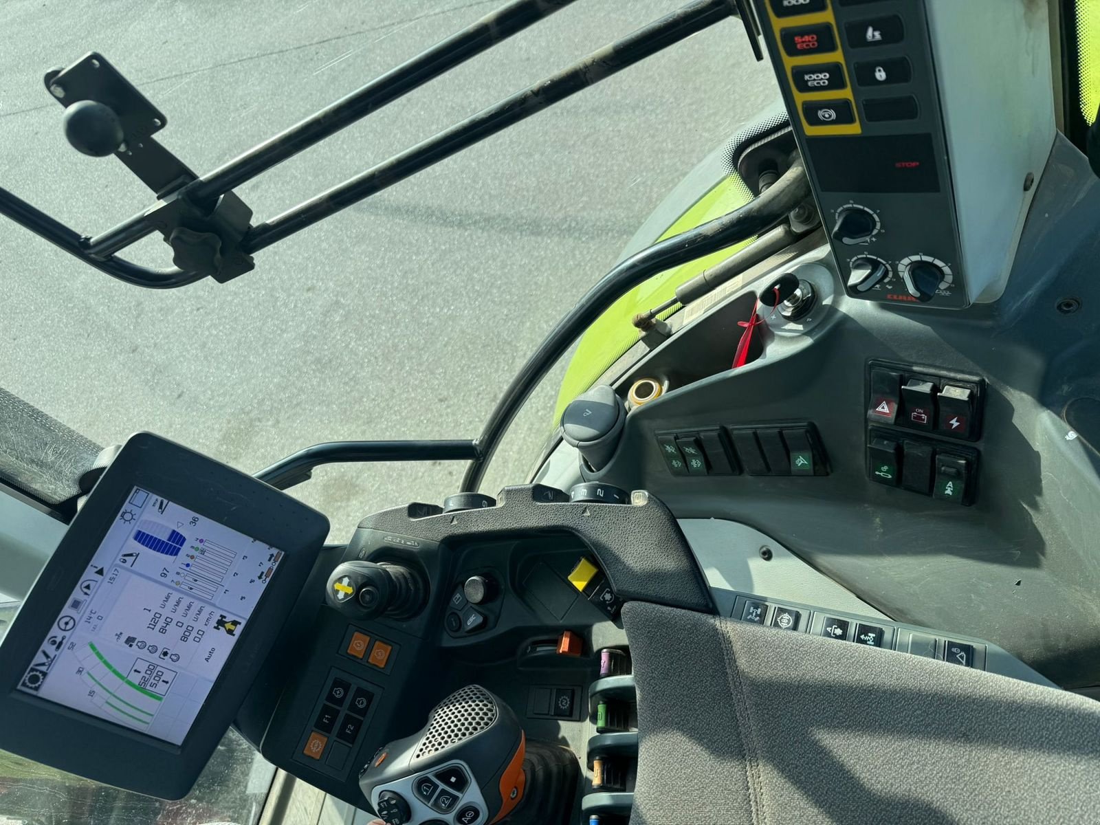 Traktor za tip CLAAS Arion 640 CMATIC, Gebrauchtmaschine u Mistelbach (Slika 8)