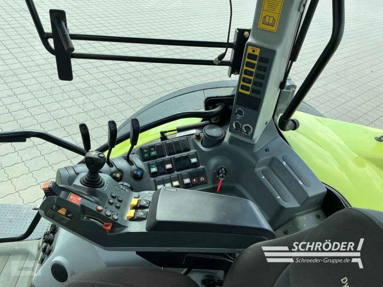 Traktor Türe ait CLAAS ARION 640 HEXASHIFT, Gebrauchtmaschine içinde Hemmoor (resim 12)
